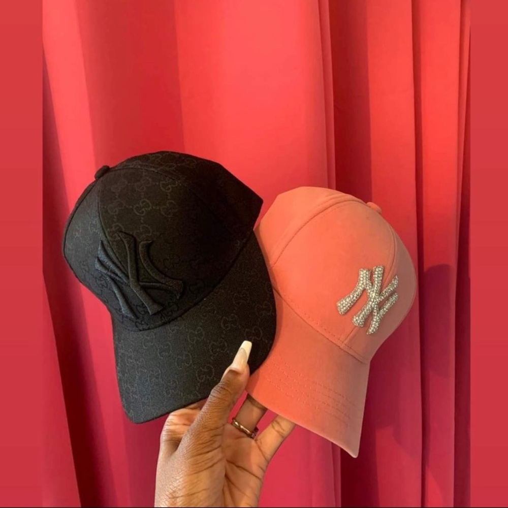 Fashionable Hats Now Available 🛍